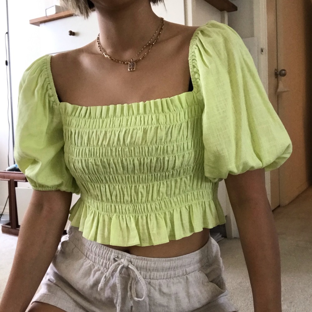 VERGE GIRL LIME SQUARE NECK PUFF SLEEVE SMOCK TOP